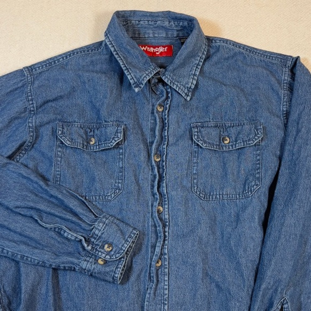 Wrangler‎ Denim Shirt Mens Size Large Button Up Western Cowboy Workwear